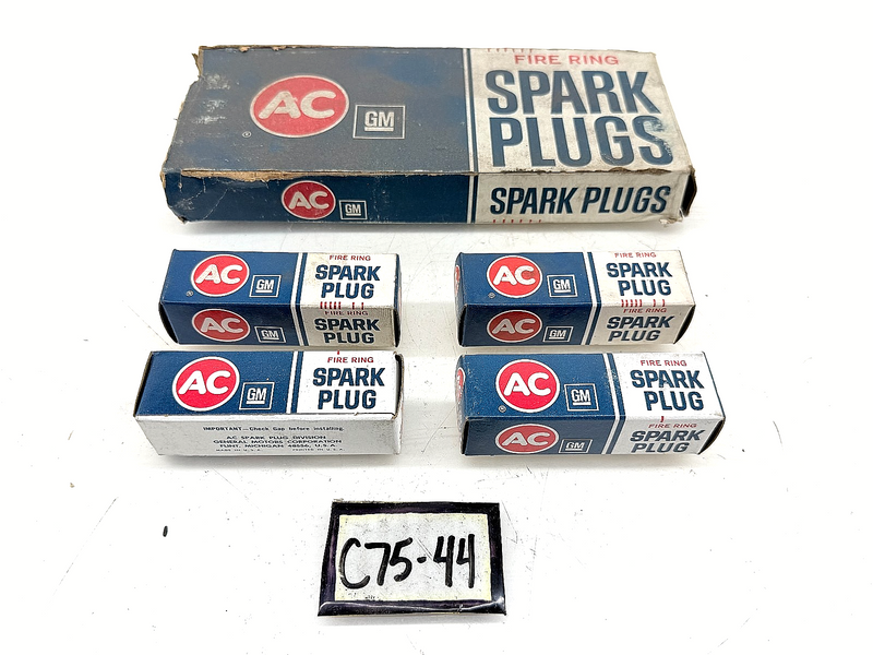 (4) NOS 1955 - 1962 Chevy 235 Six 283 AC 46S Fire Ring Spark Plugs C75-44