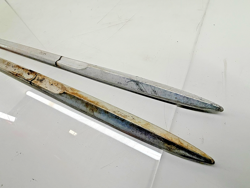 1965 Mercury Comet 202 404 PAIR Front Fender Body Trim Spear Moulding 65 S-120