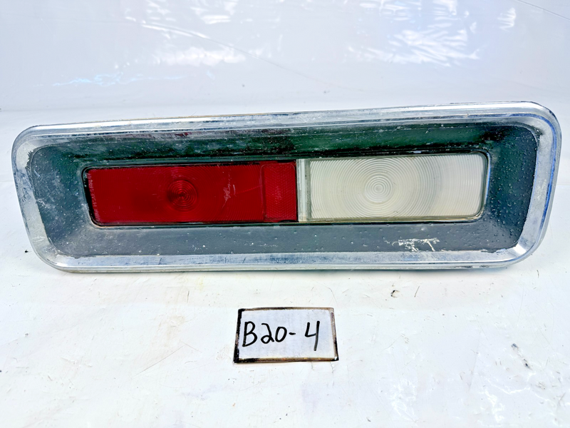 OEM 1967 1968 CHEVY CAMARO LEFT DRIVER SIDE TAIL LIGHT 5959299 LH B20-4