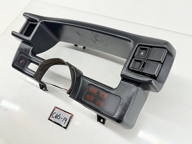 OEM 1987 - 1989 Mustang Speedo Gauge Instrument Panel Cluster Trim Bezel C65-19