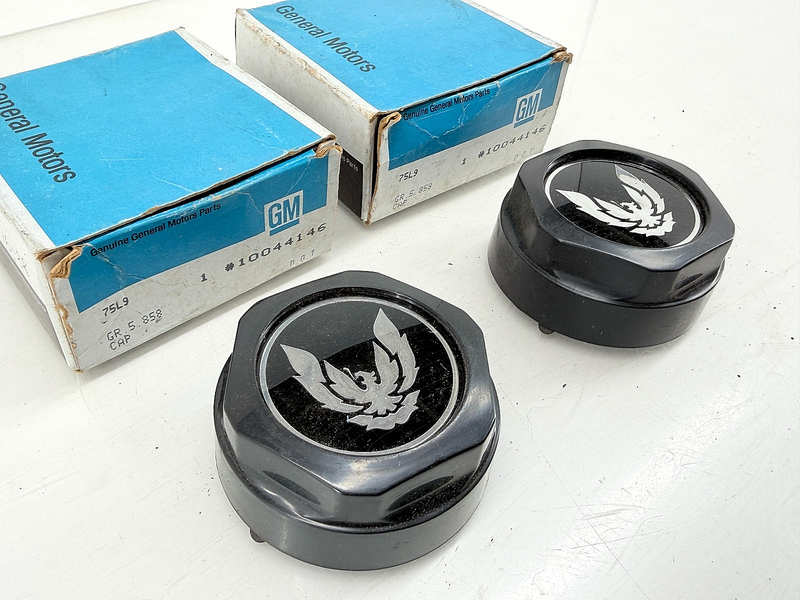 NOS 1986 1987 GM PONTIAC FIREBIRD TRANSAM WHEEL TRIM CAPS 10044146 C67-84