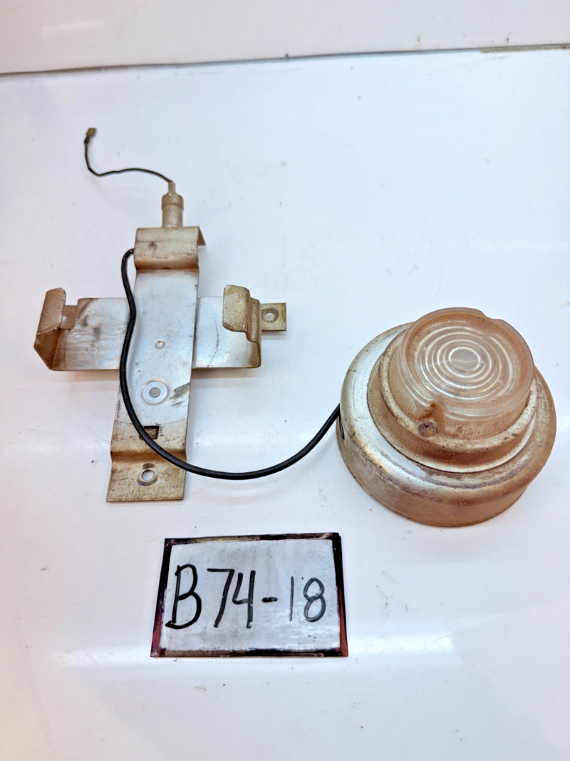 OEM 1961 - 1969 CHEVY PONTIAC OLDSMOBILE Under Hood Lamp 532017 328944 B74-18