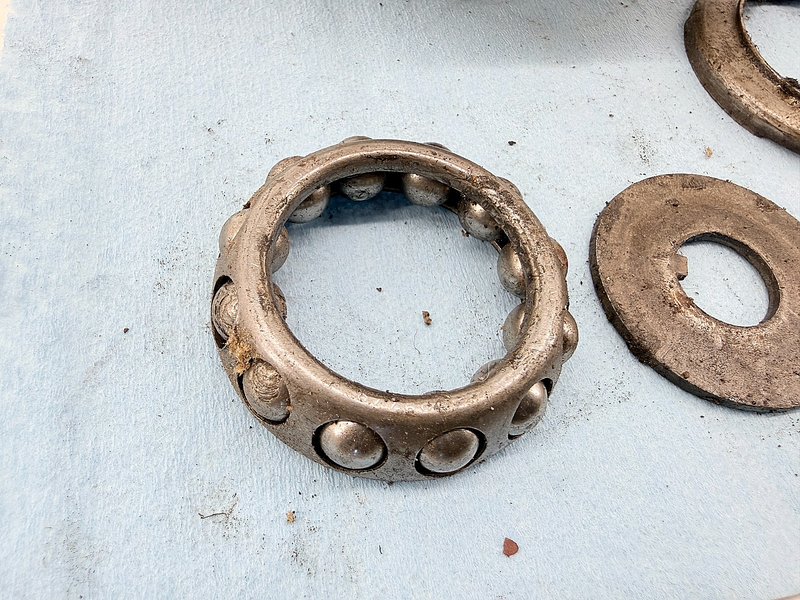 OEM 1958 - 1964 Chevrolet Impala Pair of Front Wheel Bearing Hub Housing C47-35