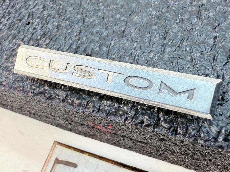 OEM 1967 1968 PONTIAC CUSTOM Fender Logo Badge 4440393 GTO LeMans Tempest E5-23