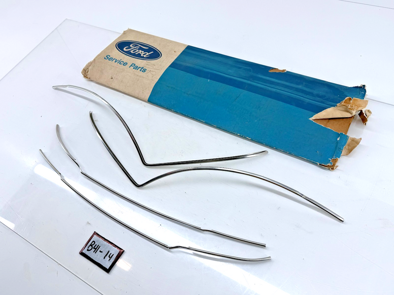 NOS ORIGINAL 1968 FORD FALCON DOOR EDGE GUARDS KIT 4 DOOR C8DZ-5420910-A B41-14