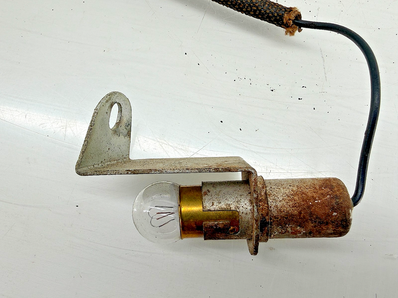 OEM  1971 1972 Ford LTD Galaxie Accessory Trunk Light D1AB-13A758-AIB C63-25