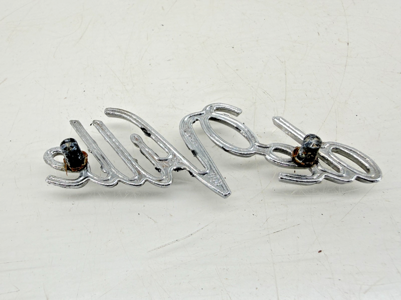 OEM 1971 - 1983 Cadillac de Ville Emblem 9695825 E9-45