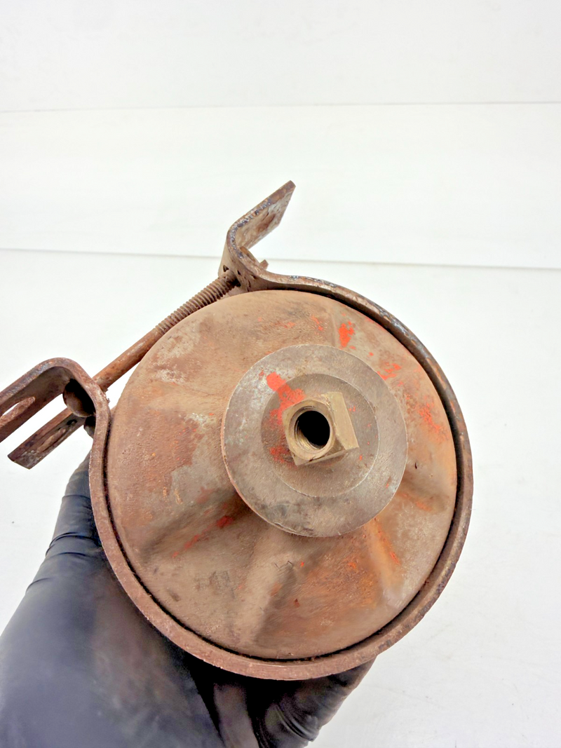 Original Jeep Willys Filter Oil Filter Canister & Bracket Rat Rod MB C45-17