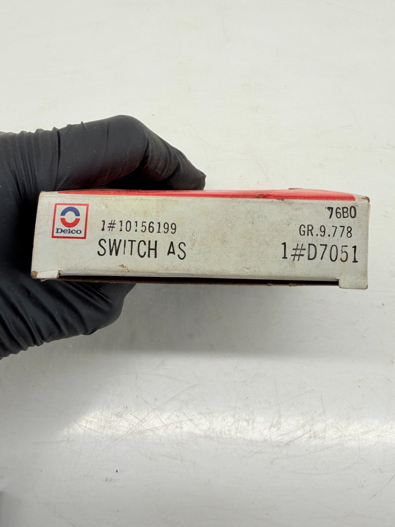 NOS GM 1982 1983 Cadillac Rear Defog Switch 10156199 C56-34