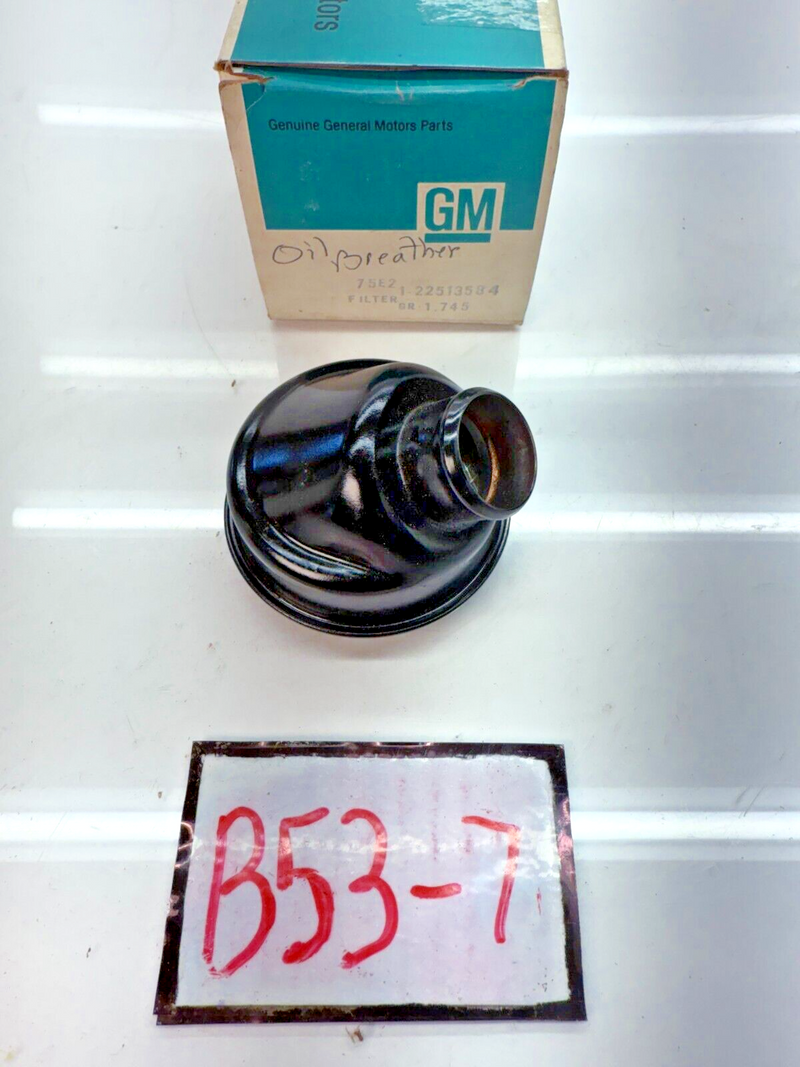 NOS GM Engine Crankcase Breather Element CHEVY OLDS PONTIAC BUICK B53-7