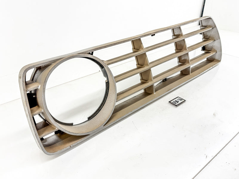 OEM 1973 - 1976 FORD F100 F250 TRUCK LH GRILLE INSERT D3TB-8A406-AA U3B-72