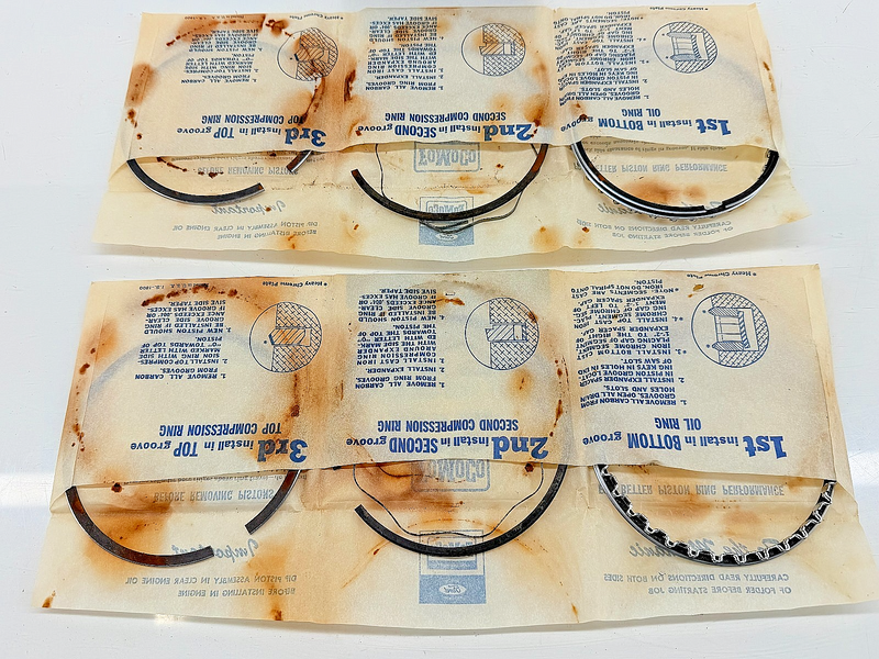 NOS 1964 1965 1966 1967 Ford 330 H/D Std HI-LO PISTON RINGS SET C57-45