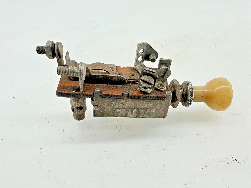 Vintage Push-Pull Switch Ivory Knob Knurled Bezel 1930s 1940s Ford C67-173