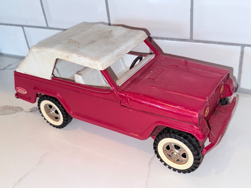 VINTAGE ORIGINAL TONKA 1970 No. 2245 Red Jeepster Convertible Sedan - Jeep - HB1