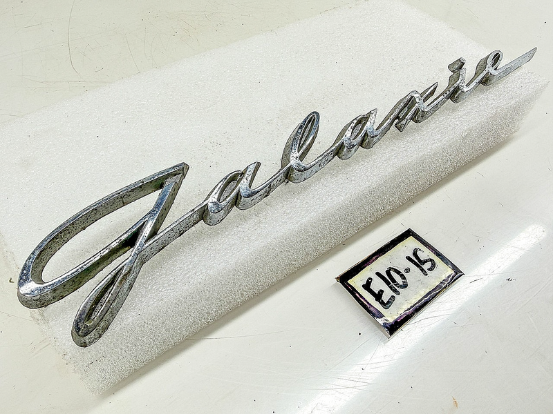 OEM 1959 FORD GALAXIE SCRIPT FENDER EMBLEM B9AB-6425622-A E10-15