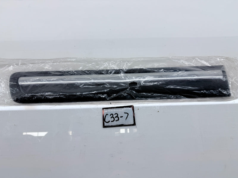 NEW OEM 1998 - 2001 Chevrolet Blazer Molding Trim Right Rear Door 2000  C33-7