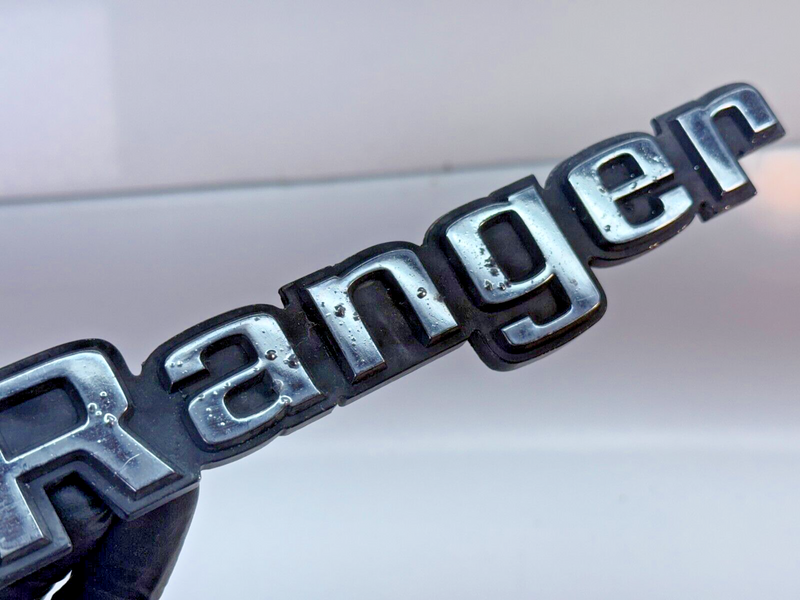 OEM Ford F100 Truck Ranger Emblem 1973 - 1979 D4TB-9925632 F250 F350 B32-159