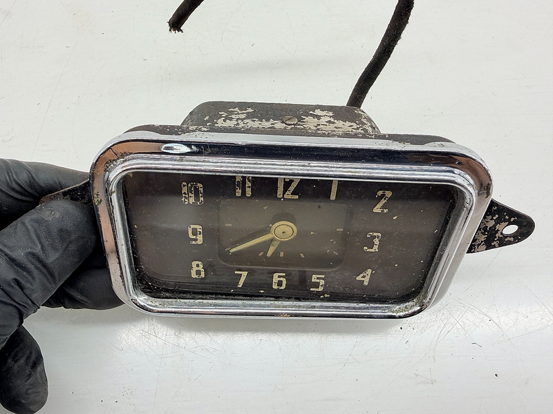 Original GM  1937 1938 1939 1940 Chevrolet Dash Clock Chevy C73-22