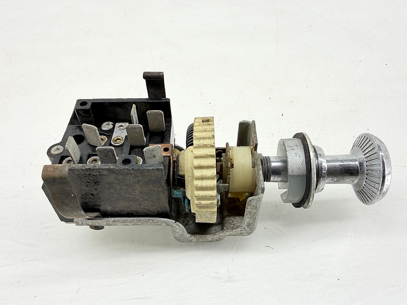 OEM 1963 Ford Galaxie Mercury Monterey Headlight Switch & Knob C3AB-11654-D1 C67