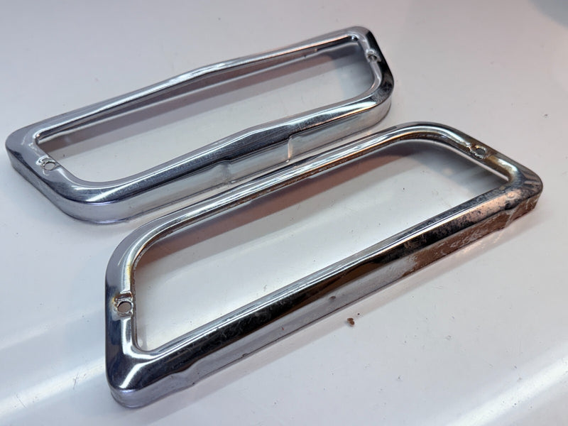 OEM 1960 Chevrolet Impala Parking Light Lamp Chrome Bezel Set 1853-39 60 B60-35