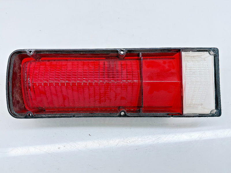 NOS 1969 Mercury Full Size RH Tail Light Lens SAE-TSDBR-69MY P165 FORD B72-21