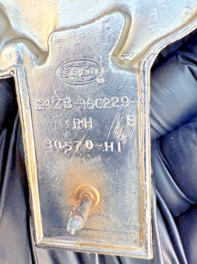 OEM 1964 - 1968 Ford Mustang RH Fender Emblem C4ZB-16C229-B Pony Tri Bar B32-294