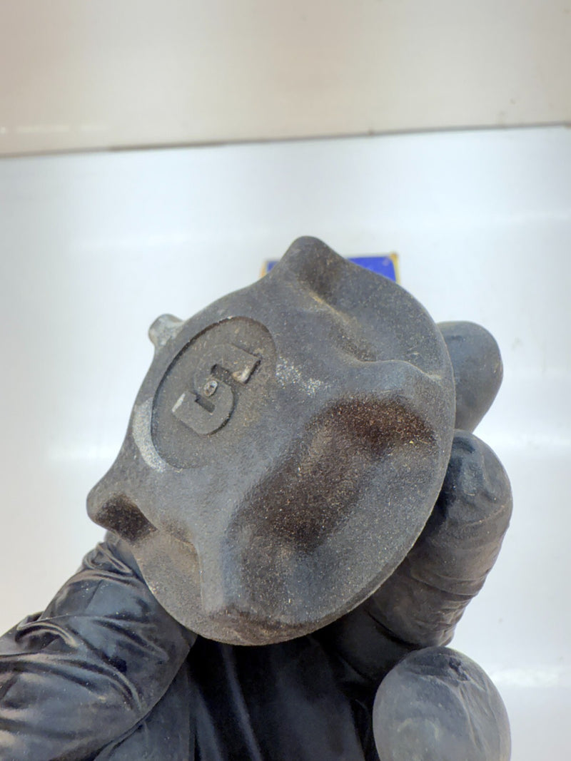 NOS 1968 - 1976 TOYOTA CROWN CORONA CELICA PICKUP ENGINE OIL CAP SO-83 B73-14