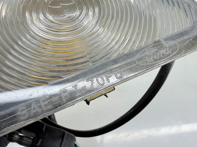 NOS 1969 1970 Ford Custom Galaxie 500 XL LTD Brougham LH FRONT PARKING LAMP BODY