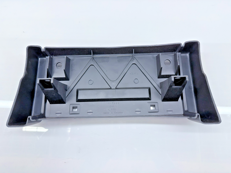 NEW OEM 1994-1997 Chevy Blazer S10 Front License Plate Bracket 15672291 C33-13