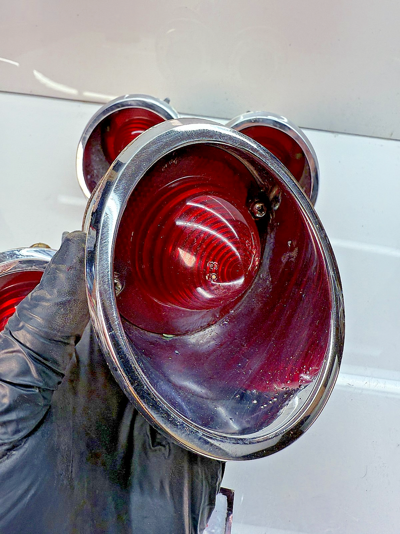 OEM 1963 – 1967 Corvette Tail Lamp Light Assembly Original GUIDE Set of 4 B53-25