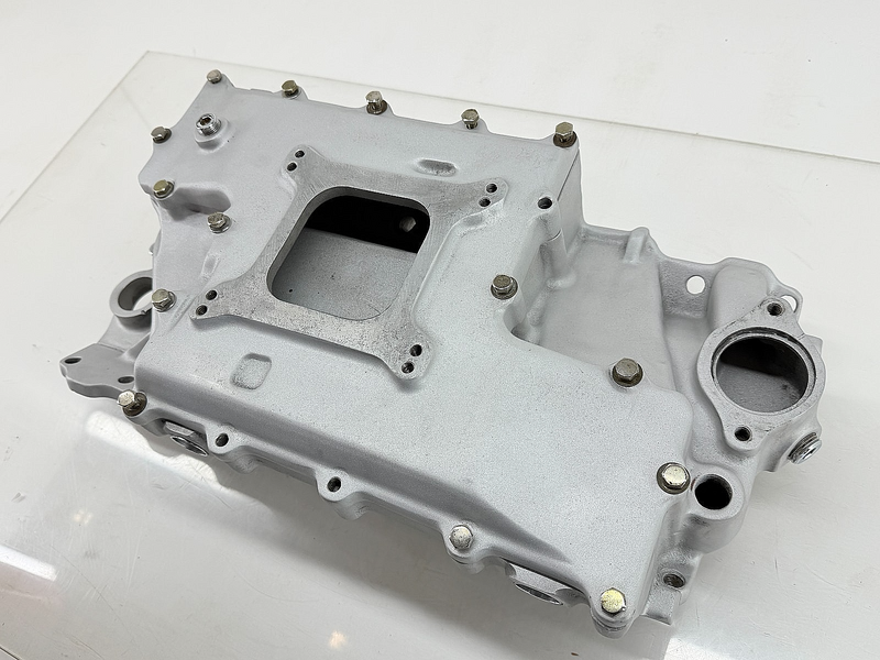 Edelbrock SY1 Smokey Yunick Cross Ram Intake Manifold SBC 283 302 327 350 #2850