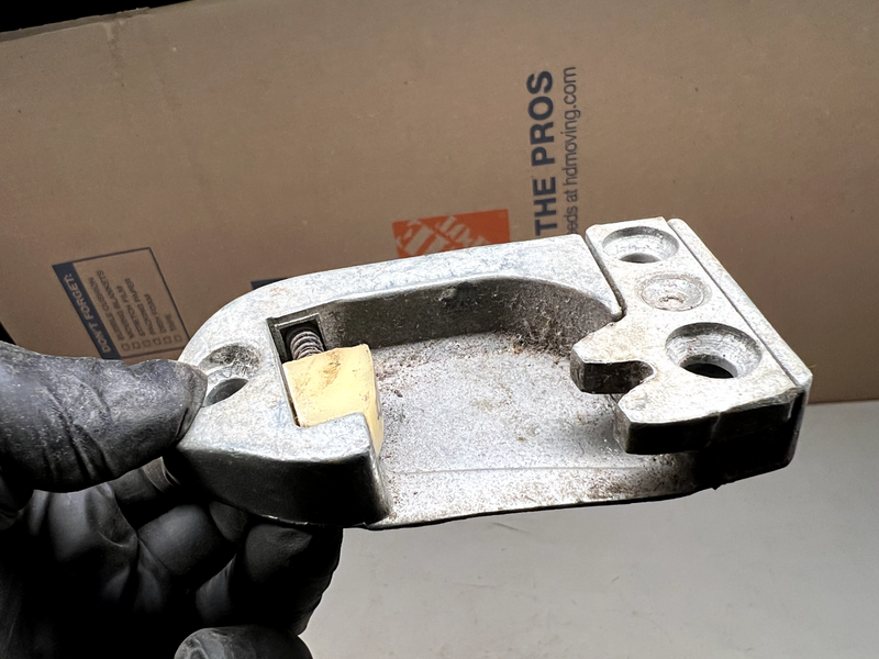 OEM GM Corvette Impala Pontiac RH Door Striker 4664964 Bel Air Cadillac B22-5