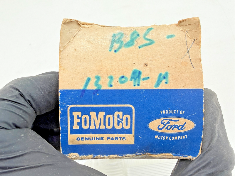 NOS 1958 FORD THUNDERBIRD PARK LIGHT LENS FSPT-58 LH C68-31