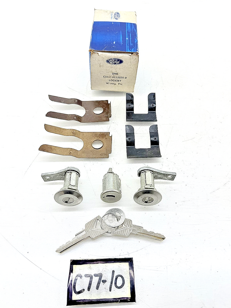 NOS 1961 - 1964 FORD GALAXIE FAIRLANE LOCK CYLINDER SET KEYS C3AZ6222050B C77-10