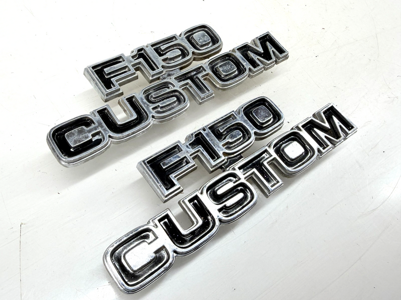 OEM 1973 - 1979 F-150 CUSTOM Front Fender Emblem Badges D7TB-16702-DWC E9-103