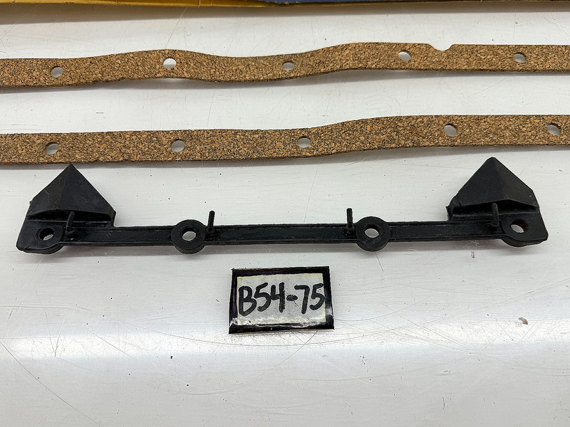 NOS 1960 - 1987 DODGE PLYMOUTH CHRYSLER VICTOR OIL PAN SET OS-30920X B54-75