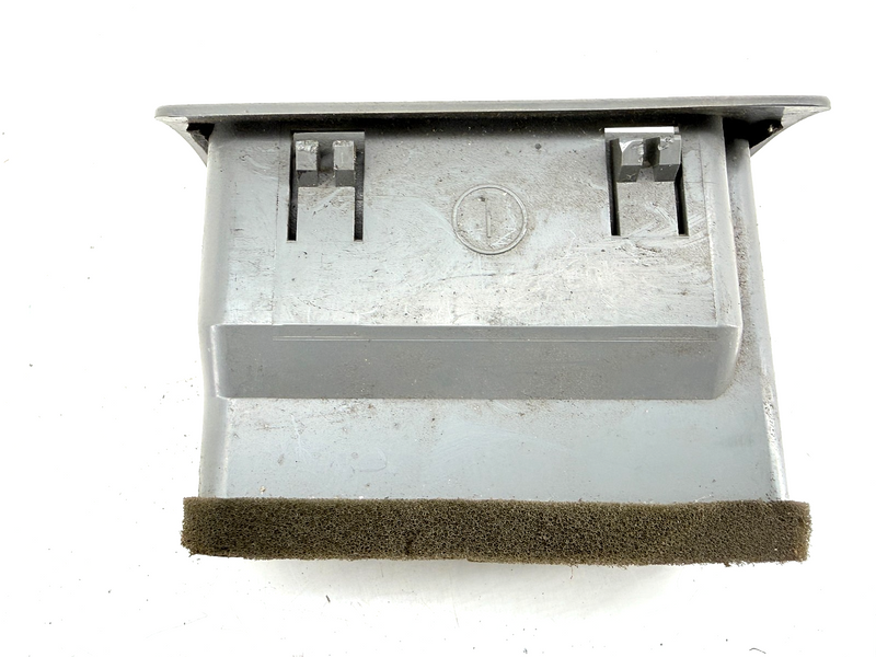 OEM 1987 - 1993 Mustang LX GT ORIG GREY RH DASH VENT BEZEL E7ZH-19893-AW C69-19