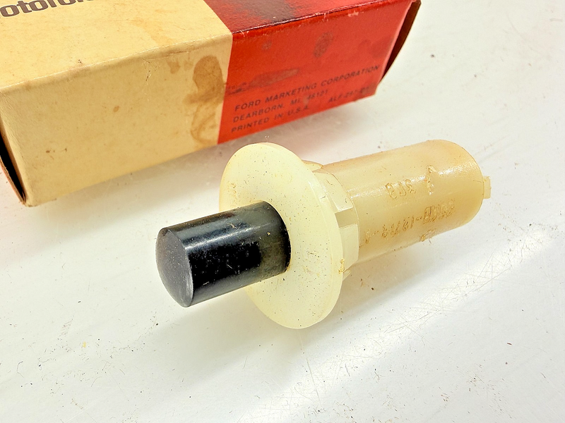NOS 1965 Ford Motorcraft OEM Door Jamb  Switch SW-442 C5AZ-13713-A C61-18
