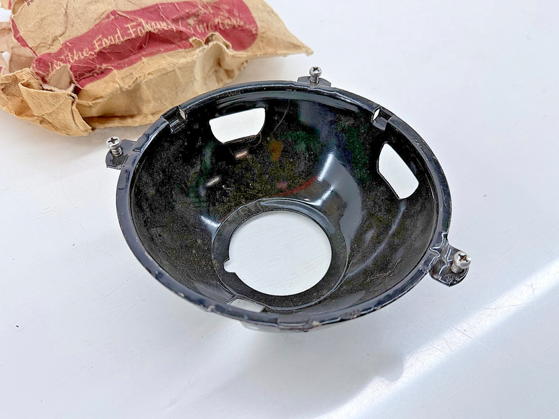 NOS 1961 - 1963 FORD THUNDERBIRD FRONT HEADLIGHT BUCKET RH C1AZ-13118-A C56-7