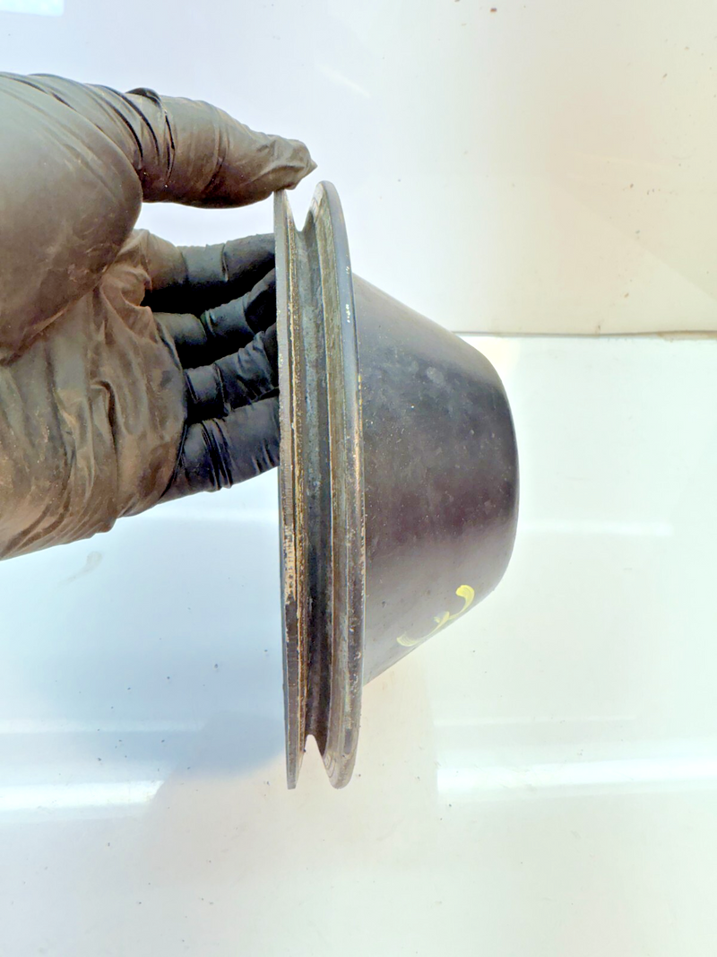 OEM 1962 - 1968 Chevy Corvette 3788472 CG Water Pump Crank Pulley B14-39