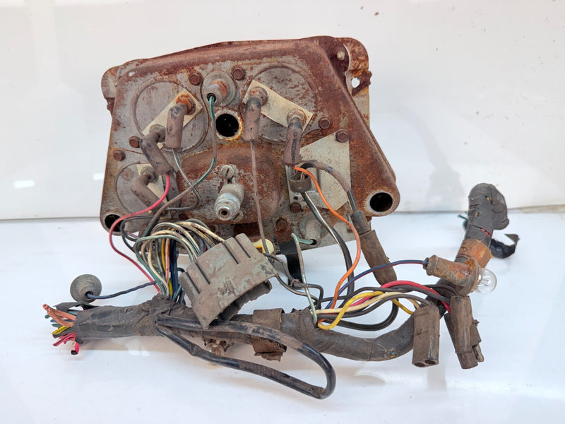 Original Early Classic Ford Bronco Gauge Cluster Speedometer D2BF-10876 B62-30