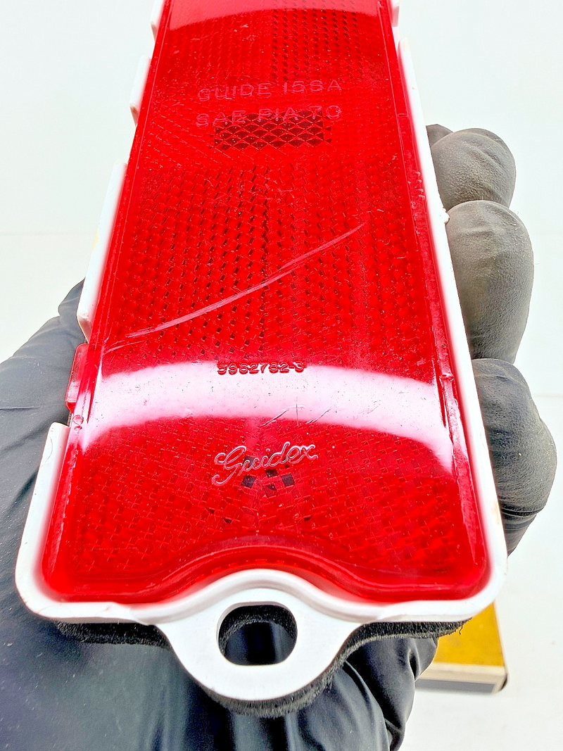 NOS 1970 Chevrolet Impala Caprice Wagon Rear Side Marker Lamp Lens 917127 C71-69