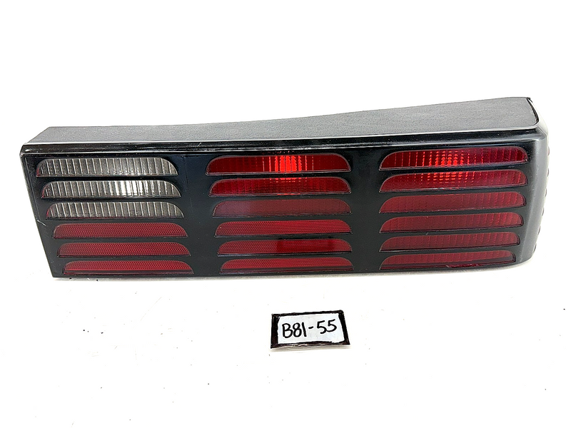 OEM 1987 - 1993 Mustang Foxbody Gt RH Red Tail Light Assembly E3ZB-13440-AC B81