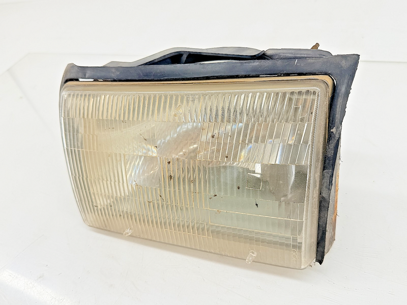 OEM 1987 - 1993 Ford Mustang RH Headlight Assembly 20-1673R B25-34