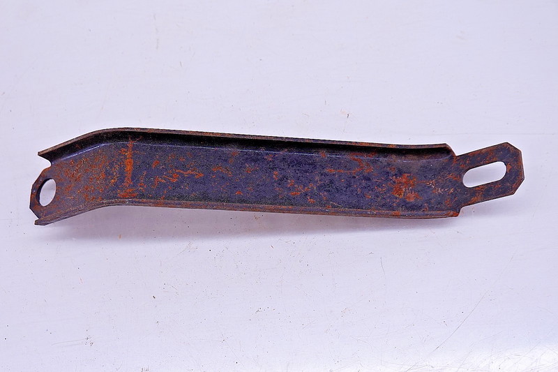 NOS 1961 Ford E100 Econoline P100 6cyl 144 170 OIL BATH AIR CLEANER BRACKET C54