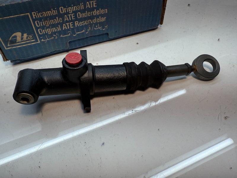 NOS Clutch Pump BMW E12 E21 E23 E24 E30 72 - 92 Brand ATE 03.2419-9000.3 C13-27