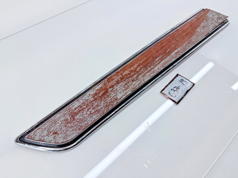 OEM 1970 - 1976 Chevy Corvette C3 Deluxe Door Panel Left Side 396415 C32-19