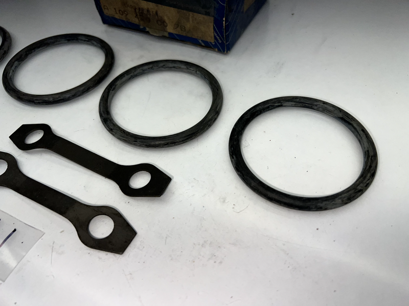 NOS Genuine Mercedes W109 S-Class W108 Saloon W109 Repair Kit 1094200078 C1-18