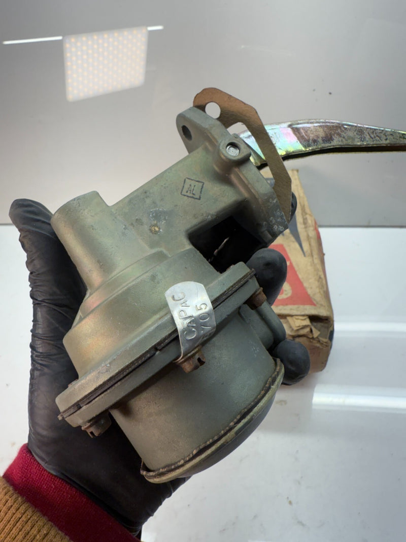 NORS Oldsmobile 88 98 F-85 w/ 330 Engine 1964 Mechanical Fuel Pump 6705 64 F-83
