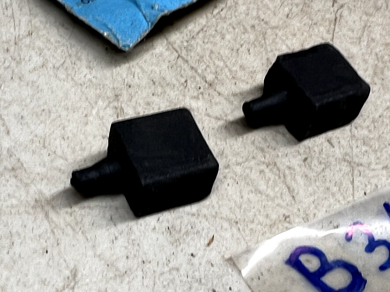 (2) NOS Ford BUMPERS 385760-S B31-171